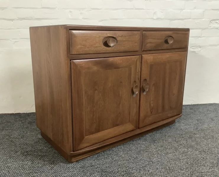 Ercol Windsor Cabinet In Golden Dawn Finish.