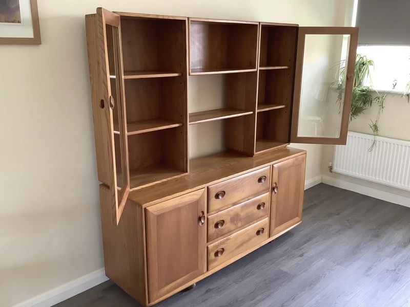 Ercol Windsor Sideboard Display.