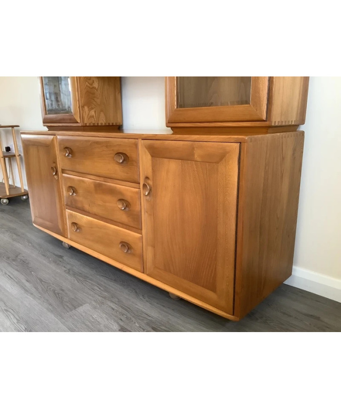 Ercol Windsor Sideboard Display.