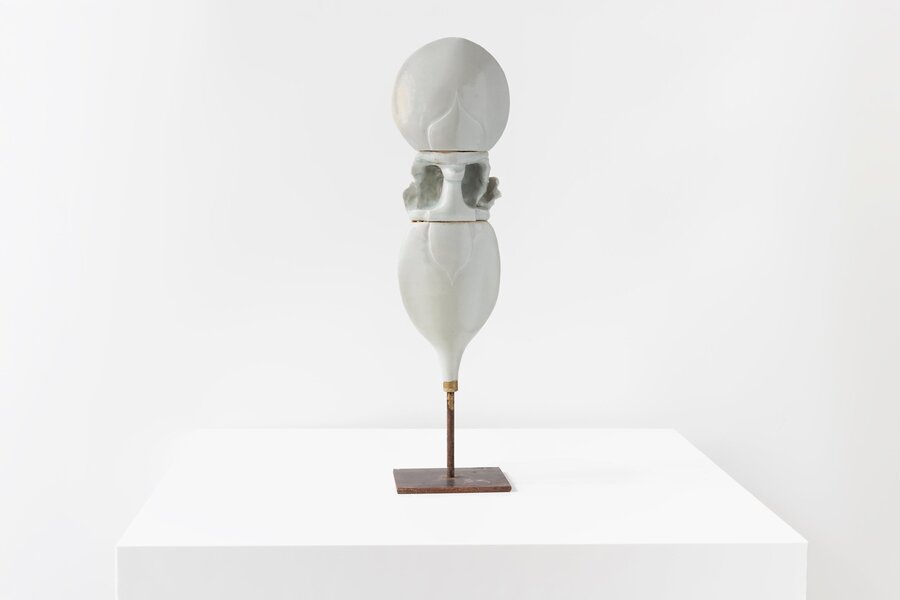 François Gueneau – Porcelain Silhouette Sculpture