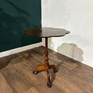 Georgian Mahogany Petal Top Pedestal Tripod Table