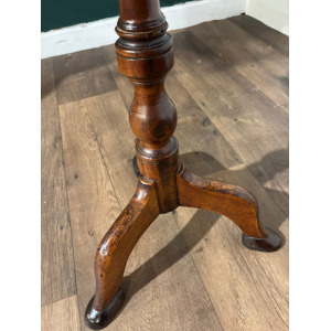 Georgian Mahogany Petal Top Pedestal Tripod Table