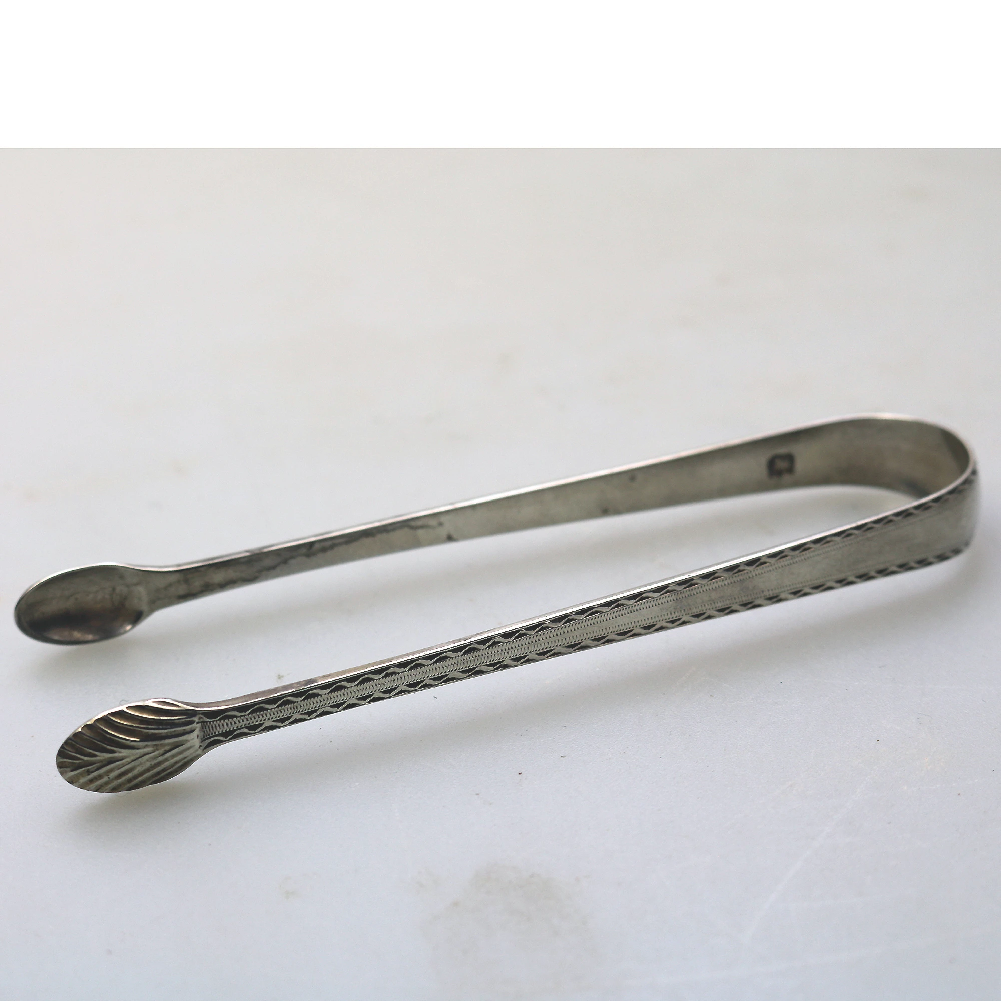 A good pair antique Georgian English solid silver Sugar Tongs 31g C.18thC