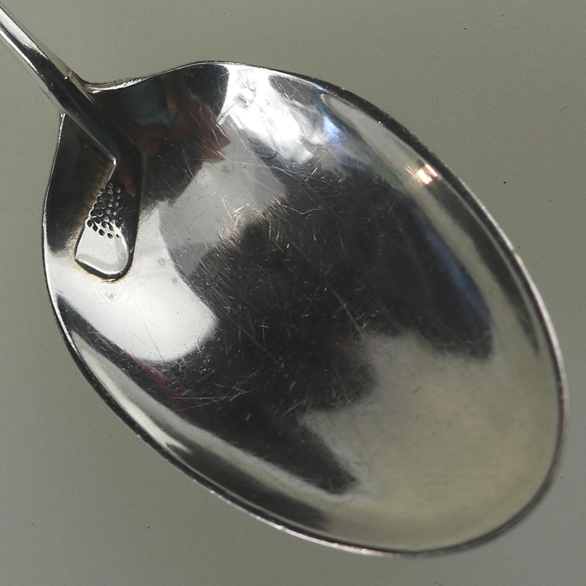 Fine antique George V English solid silver novelty Sporting Golfing Spoon C.1920