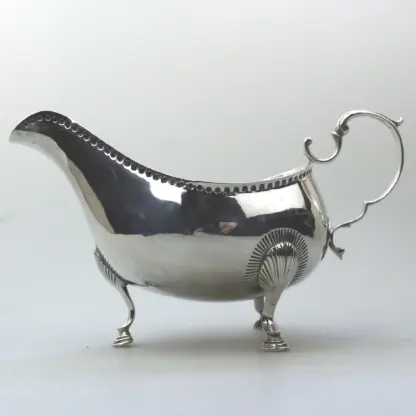 An antique Georgian Irish solid silver Sauceboat Gravy Jug by Mathew West C.1789 - Image 6