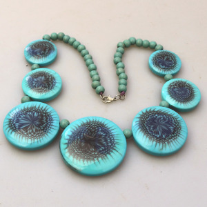 A Retro / Hippie costume jewellery designer Swinging Sixties Necklace C.1960's