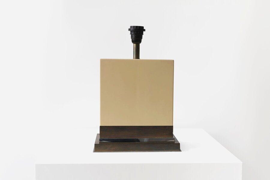 Jean Claude Mahey – Rectangular Cream Resin Table Lamp 1970s