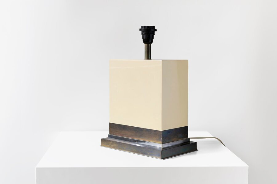 Jean Claude Mahey – Rectangular Cream Resin Table Lamp 1970s
