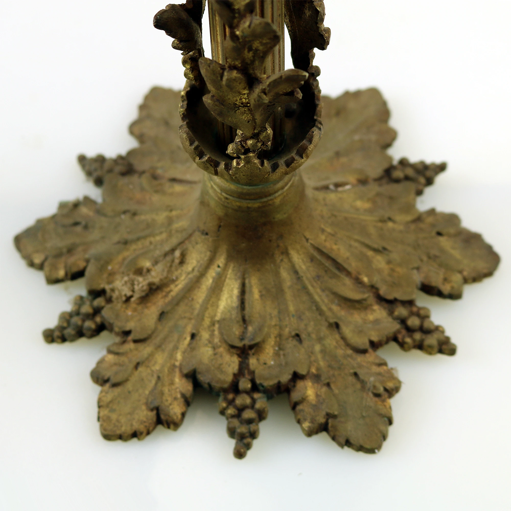 Lighting an antique brass & glass Lamp - no bulb holder C.early 20thC