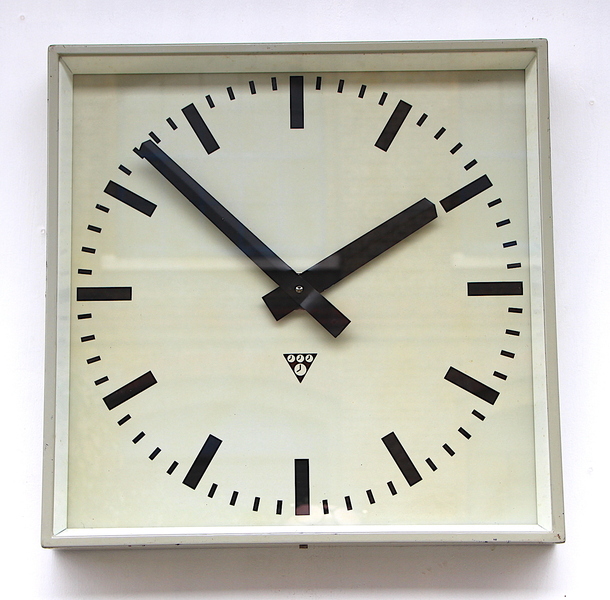 Large 44cm 1970s Czech Office/Commercial Industrial Wall Clock. Fully Guaranteed