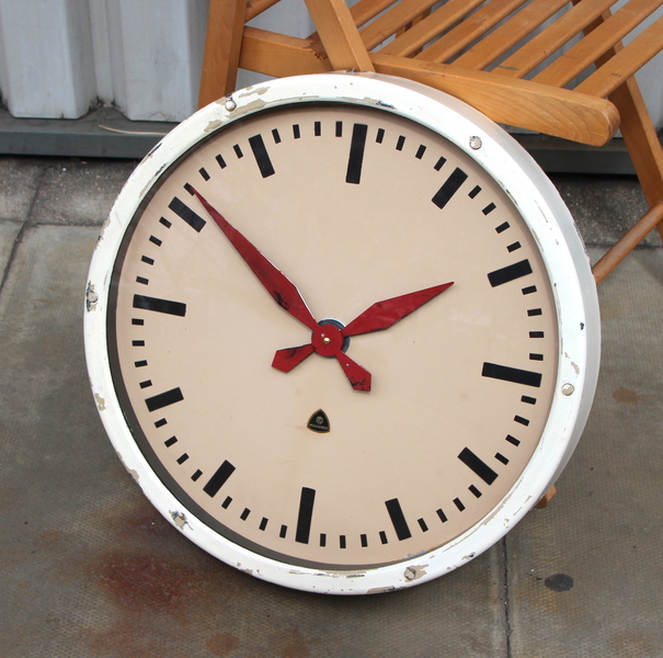Large 48.5cm 1960s West German Vintage Factory Wall Clock. Fully Guaranteed