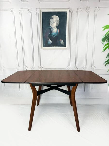 Mid Century Butterfly Dining Table With Four Reupholstered Butterfly Chairs From G Plan, United Kingdom, 1950s