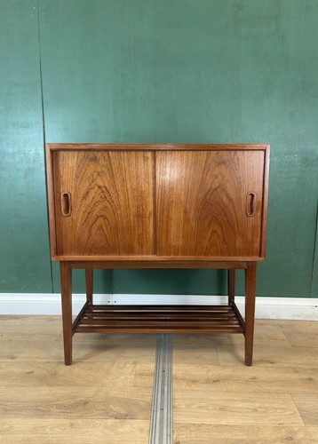 Mid Century Danish 🇩🇰 Teak Record Media Cabinet-Courier