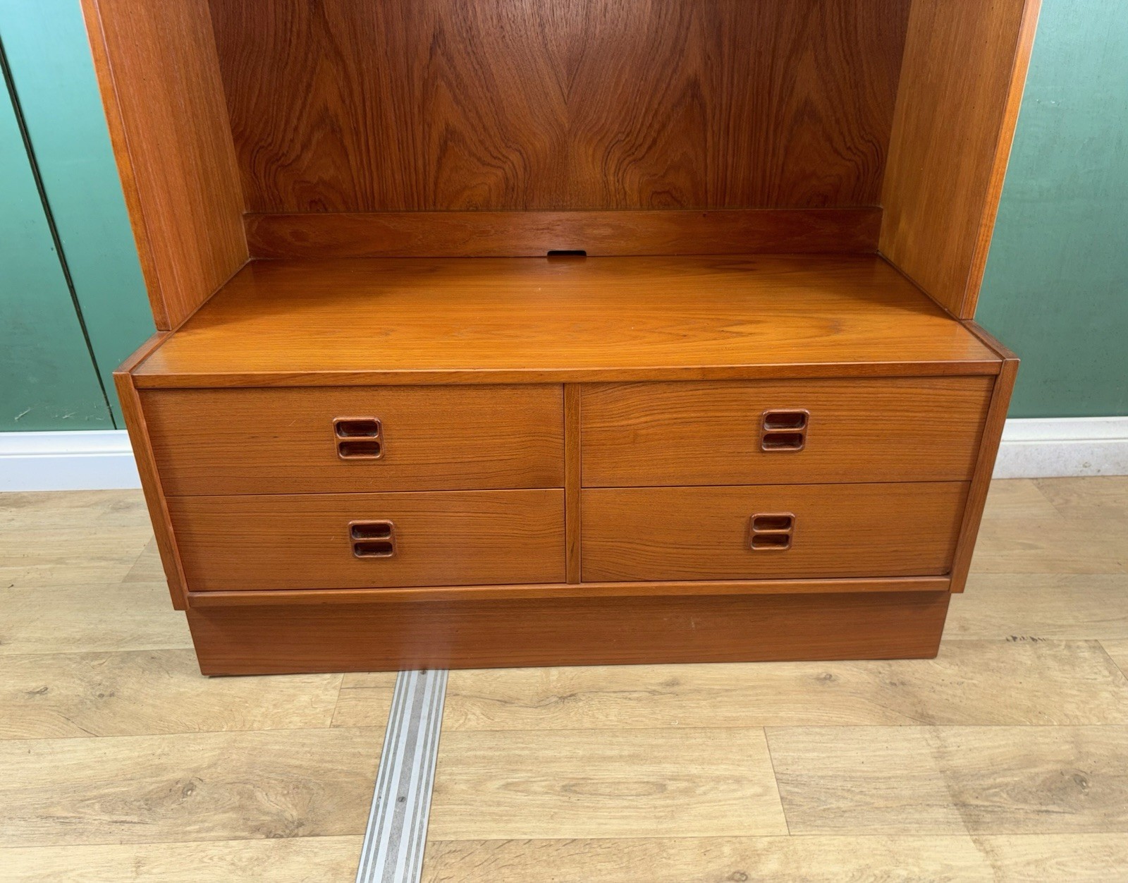 Mid Century Danish 🇩🇰 Teak Sideboard Bookcase-Courier