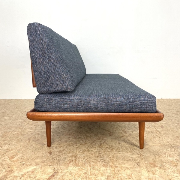 Minerva Sofa By Peter Hvidt And Orla Molgaard For France And Son