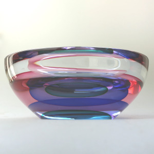 A very good & large mid-century Italian Art Glass Murano Sommerso Bowl signed by Luigi Onesto 23cm C.20thC