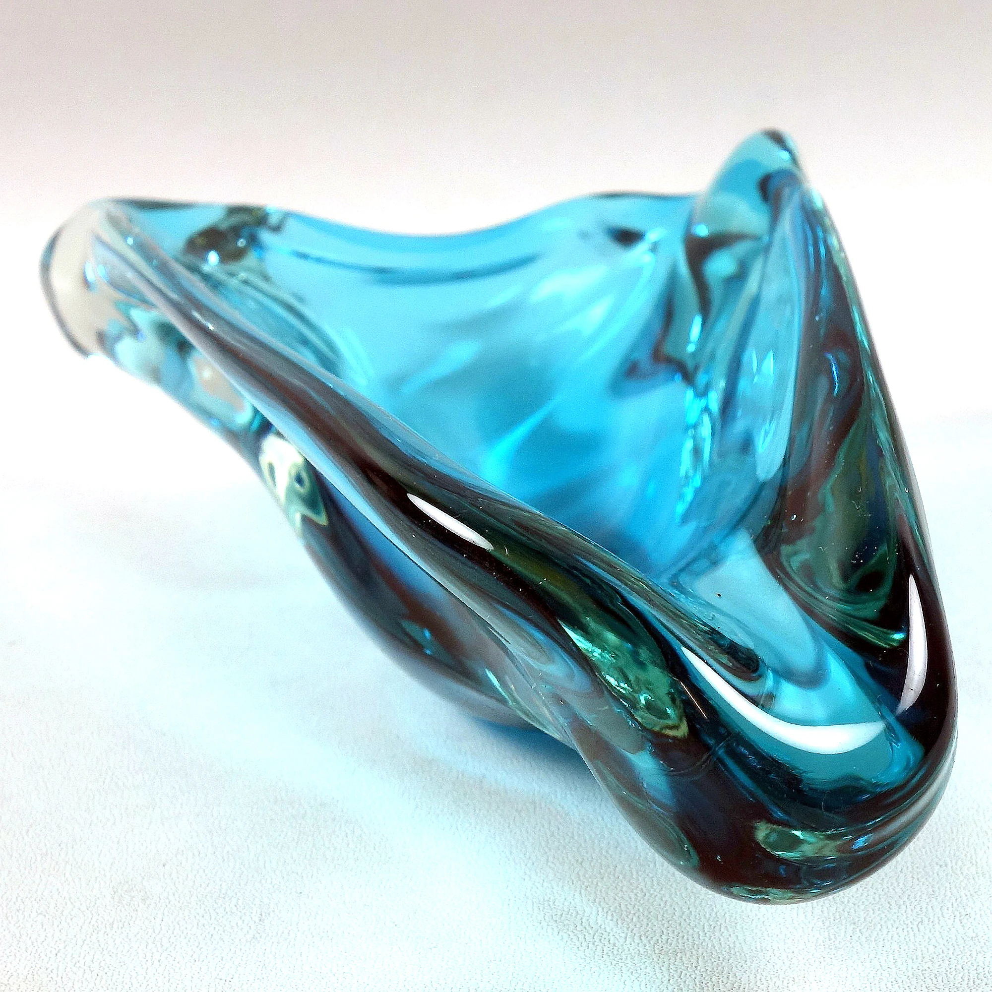 A retro mid-century Murano Sommerso organic freeform art glass Bowl - Star Trek Communicator design C.1970's