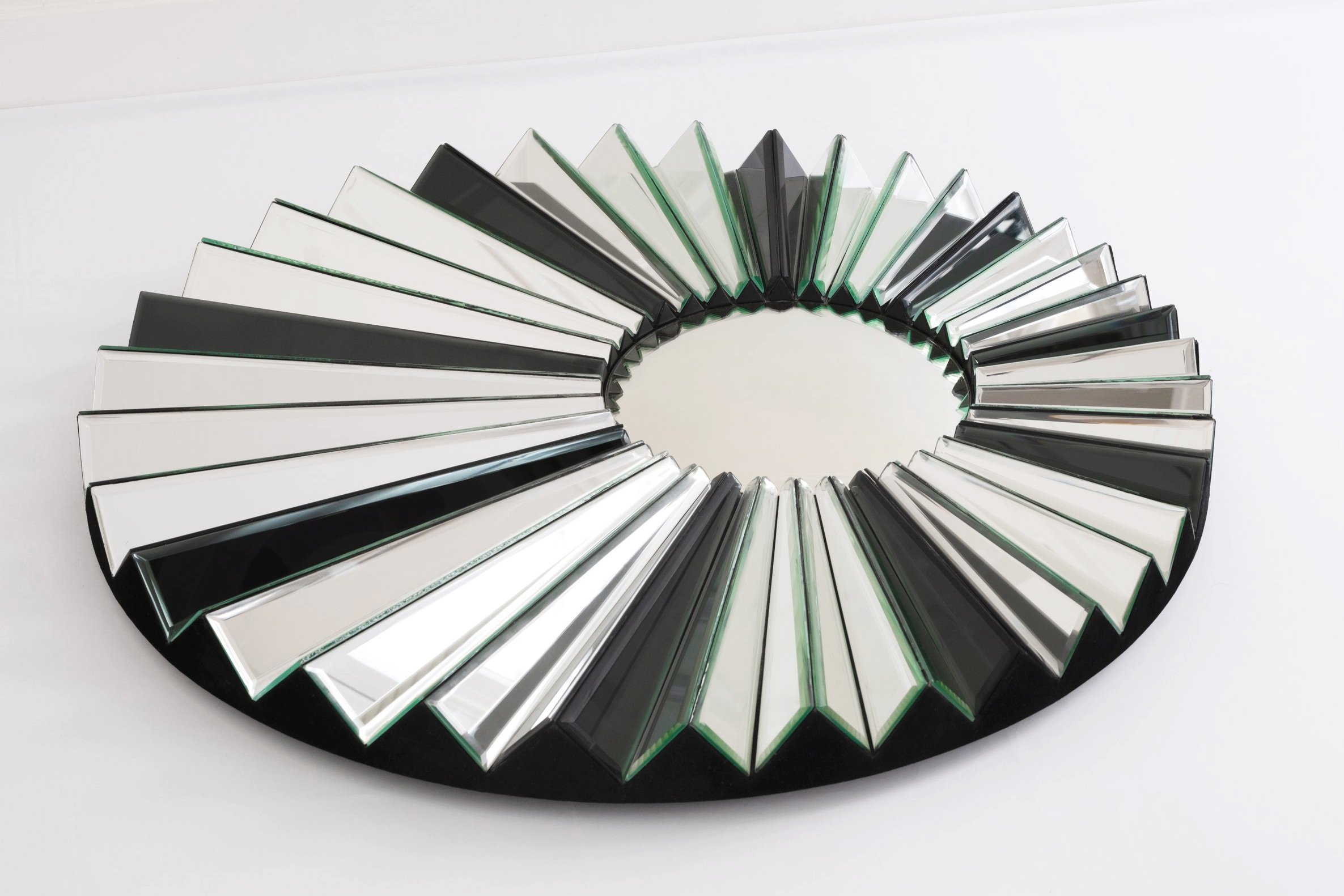 Olivier De Schrijver – Mirror