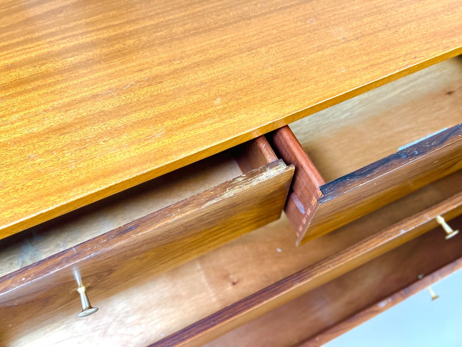 Peter Hayward for Uniflex, Mid Century, Walnut Chest of Drawers