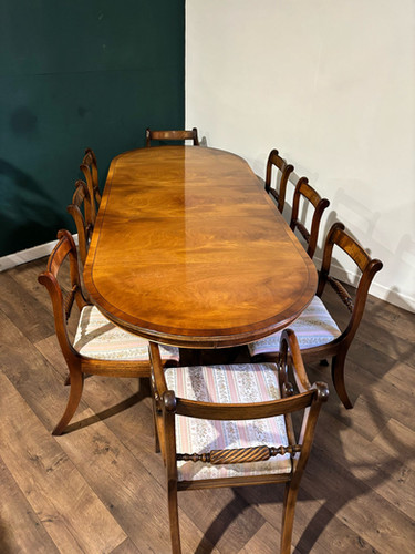 Regency Style Mahogany Twin Pedestal Table With Eight Chairs