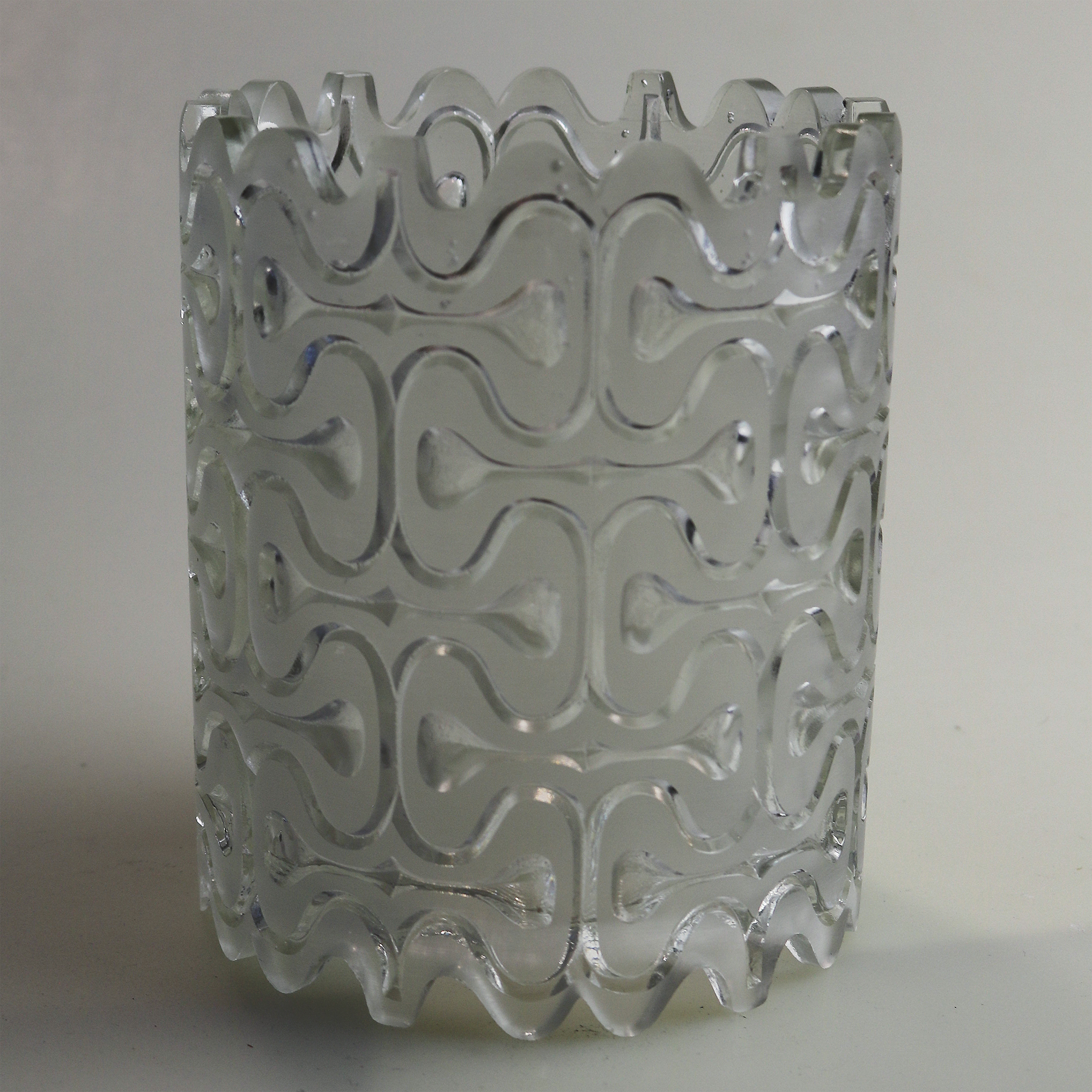 A good mid-century very retro design clear & frosted glass Lamp Shade C.1960
