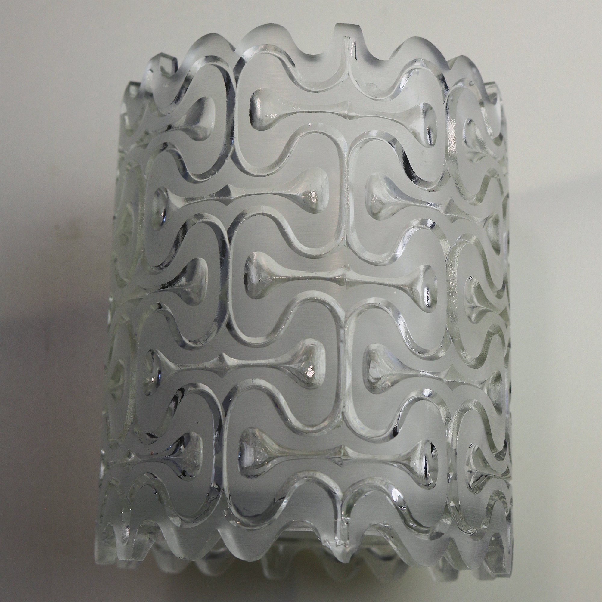 A good mid-century very retro design clear & frosted glass Lamp Shade C.1960