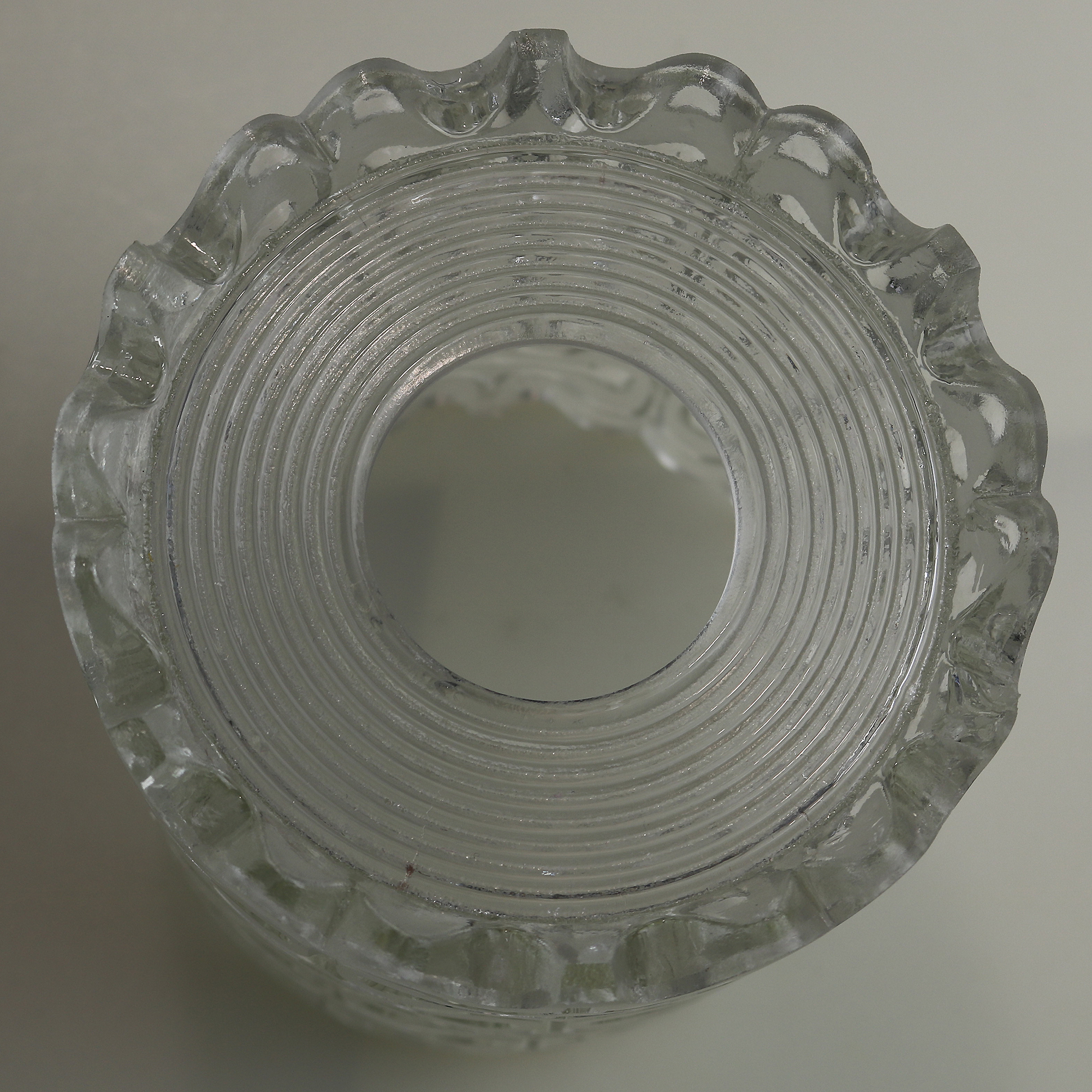 A good mid-century very retro design clear & frosted glass Lamp Shade C.1960