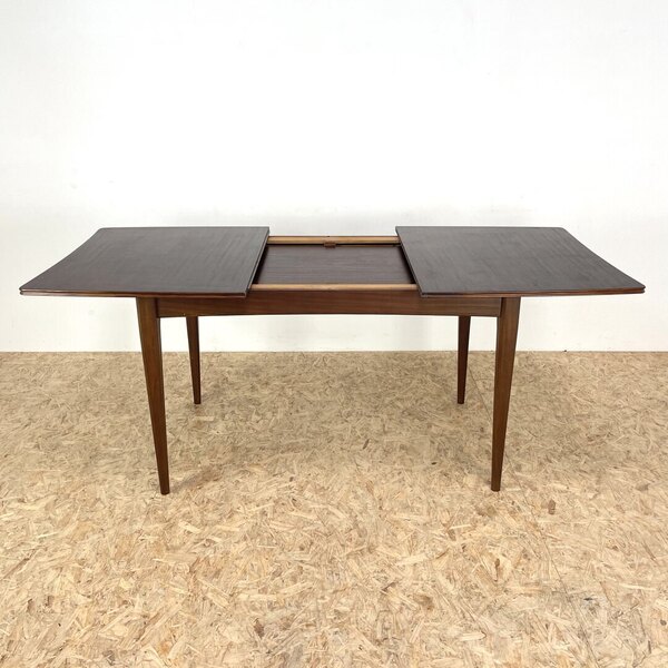 Richard Hornby Dining Table And Chairs