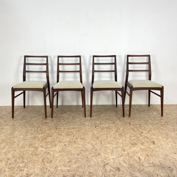 Richard Hornby Dining Table And Chairs