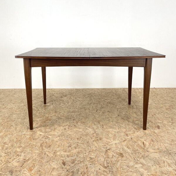 Richard Hornby Dining Table And Chairs