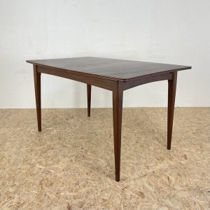Richard Hornby Dining Table And Chairs