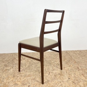 Richard Hornby Dining Table And Chairs