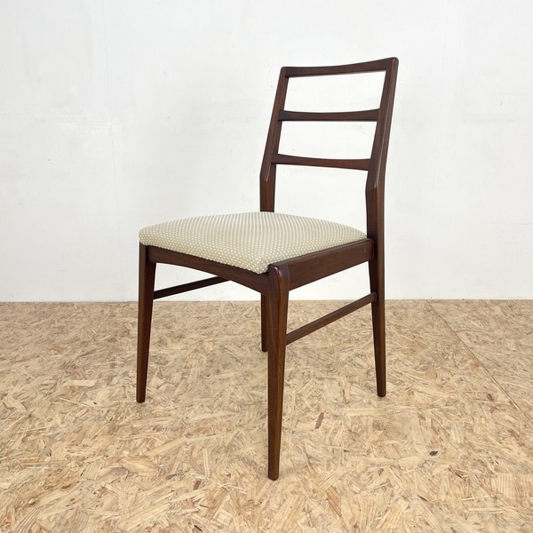 Richard Hornby Dining Table And Chairs