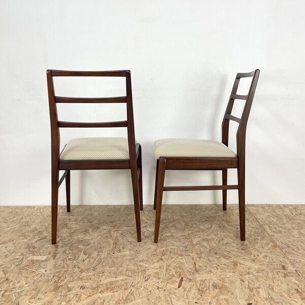Richard Hornby Dining Table And Chairs