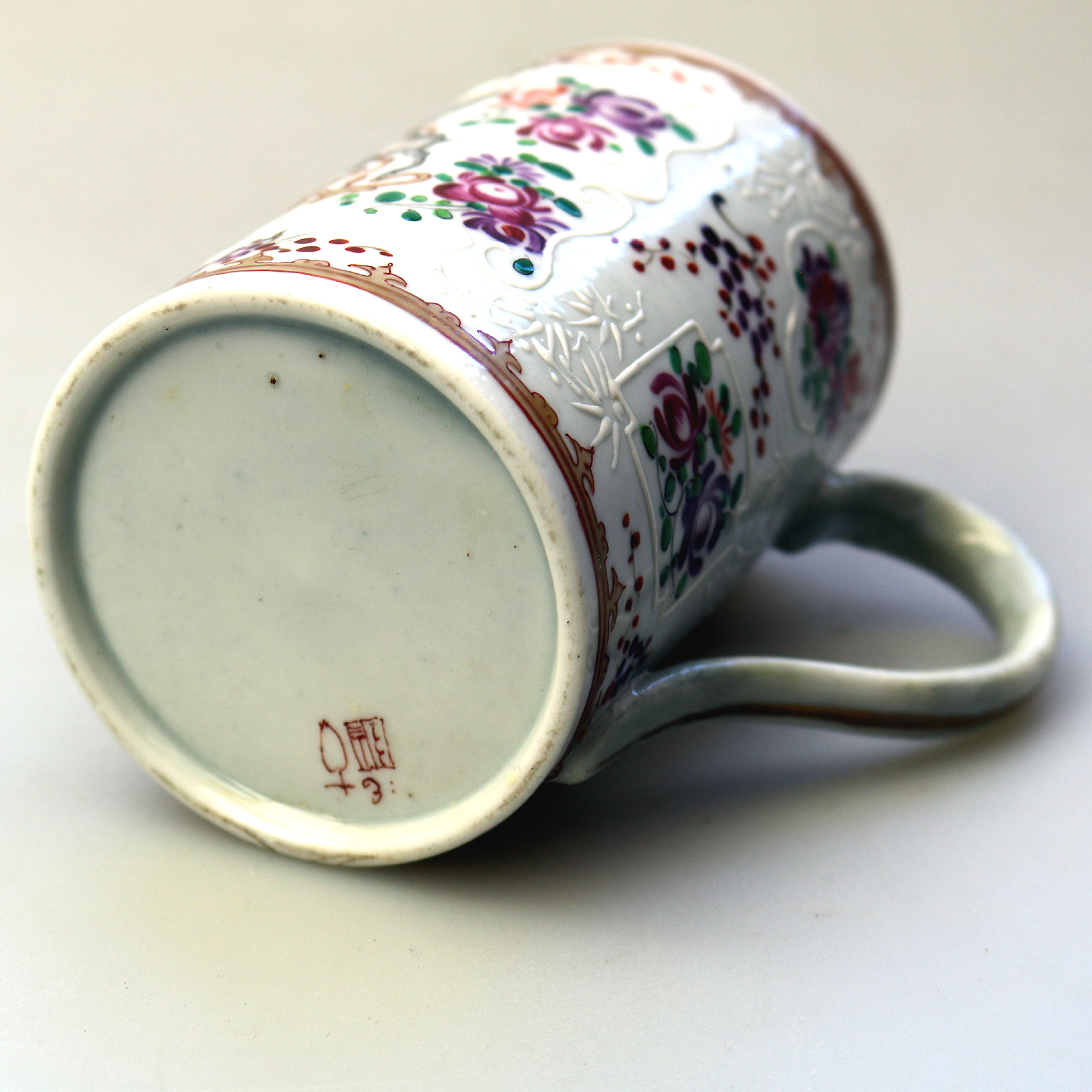 A good antique Samson of Paris porcelain Chinese Export Armorial Tankard C.19thC