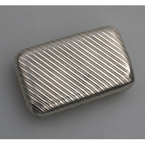 A good antique William IV French 950 solid silver reeded Snuff Box 43.5g C.1830