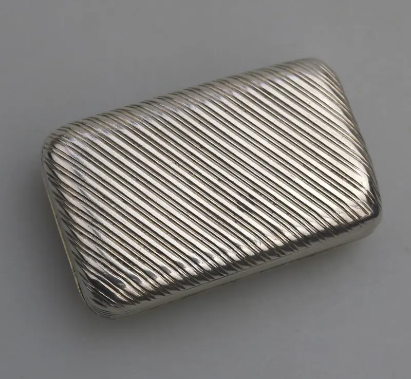A good antique William IV French 950 solid silver reeded Snuff Box 43.5g C.1830