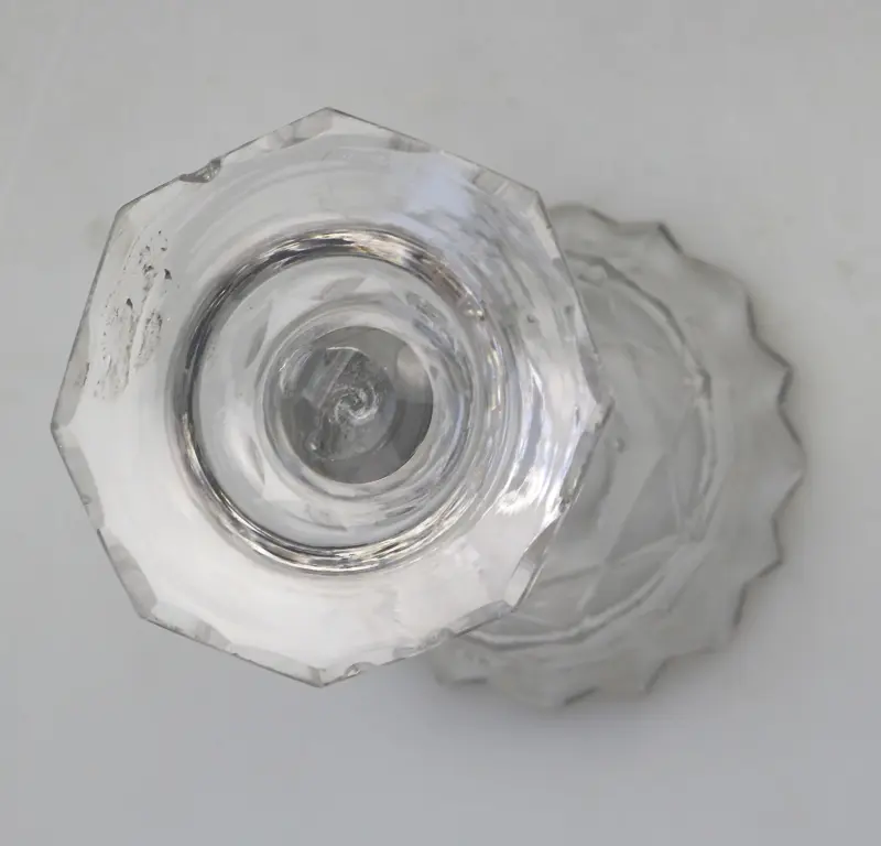 A very fine & large antique Georgian facet cut glass stem Sweetmeat C.18thC