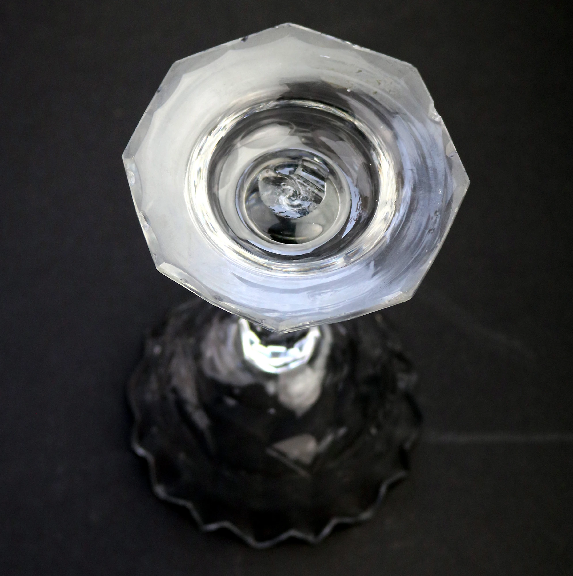 A very fine & large antique Georgian facet cut glass stem Sweetmeat C.18thC