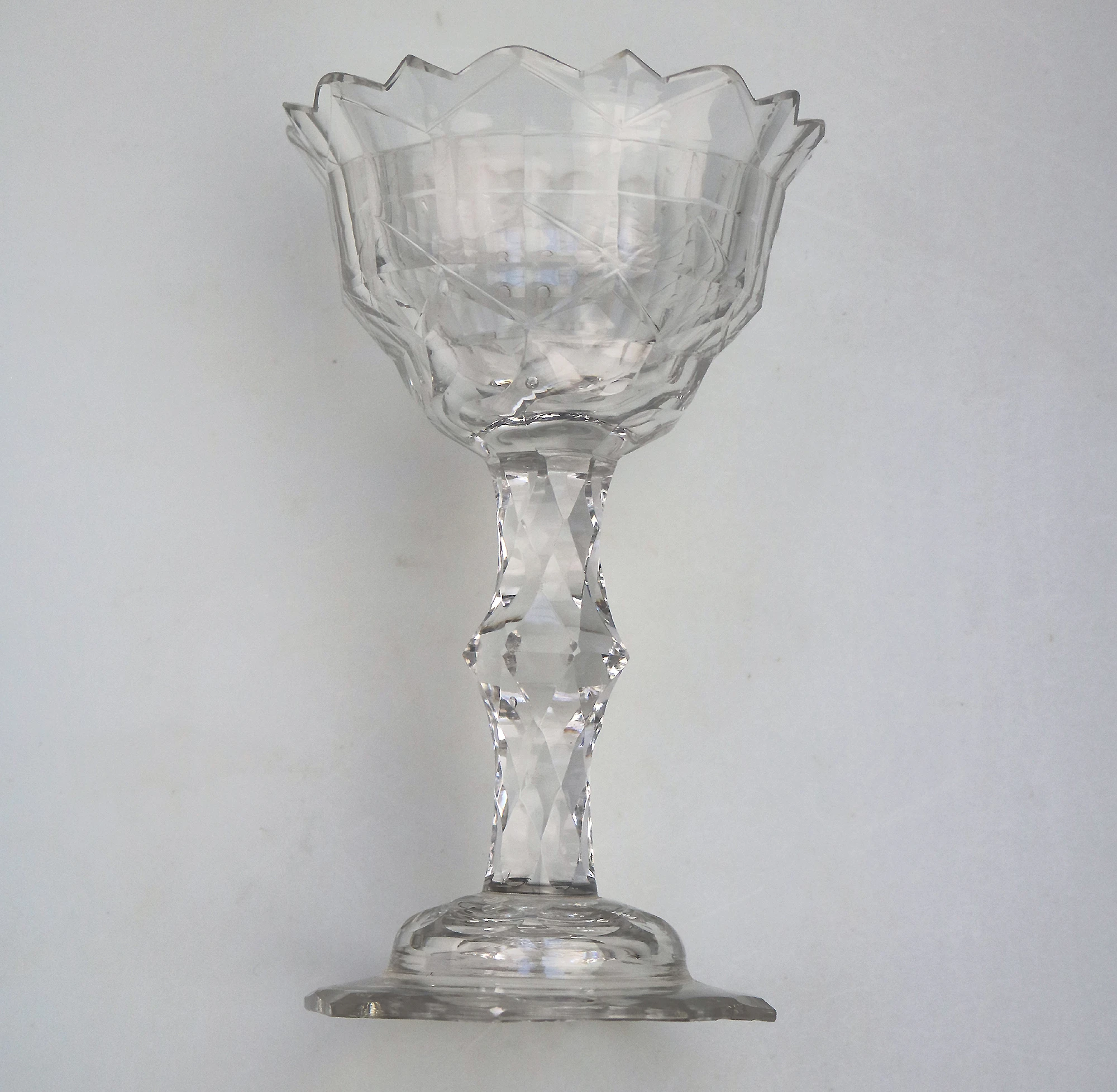 A very fine & large antique Georgian facet cut glass stem Sweetmeat C.18thC