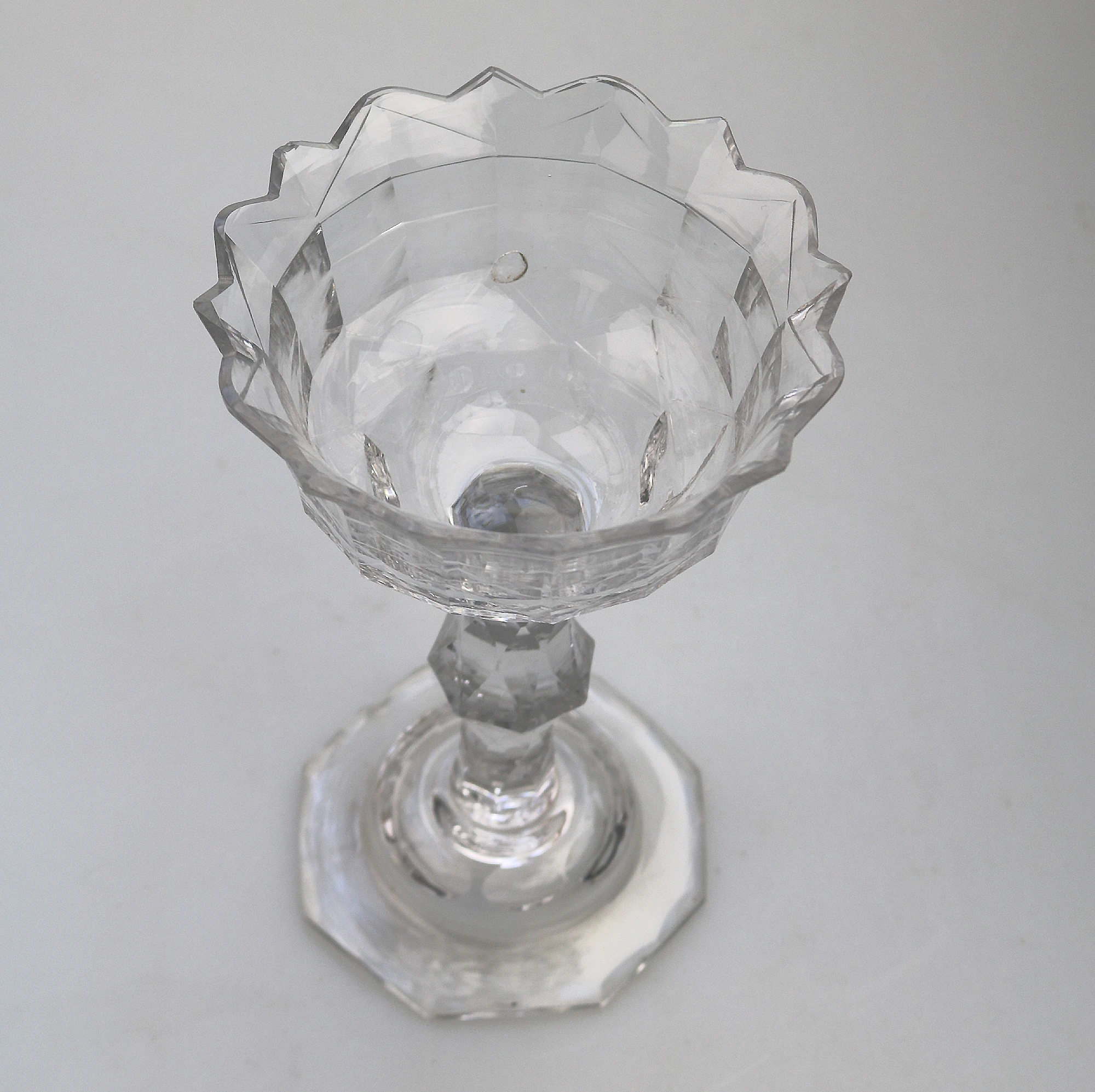 A very fine & large antique Georgian facet cut glass stem Sweetmeat C.18thC