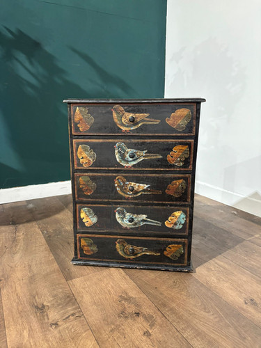 Vintage Oriental Style 5 Drawer Chest Decorated With Birds